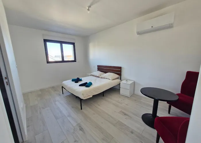 ヴィラ La Caennaise-caen カーン